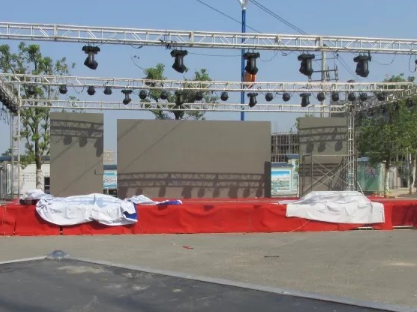 LED全彩顯示屏能否使用太陽能？