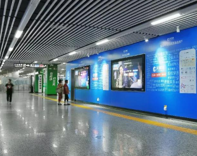 地鐵站不同區(qū)域?qū)κ覂?nèi)全彩led顯示屏要求有哪些？